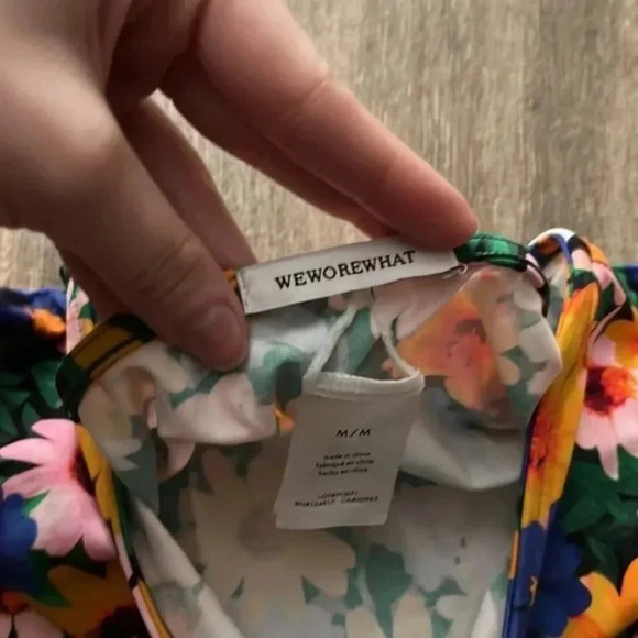 WEWOREWHAT Macro Wildflowers Tube Mini Skirt - Picture 3 of 3